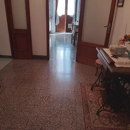 Casa Tarrini Apartman Chianni