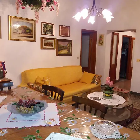 Casa Tarrini アパート